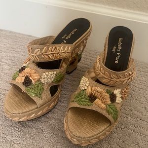 Raffia floral wedge sandals